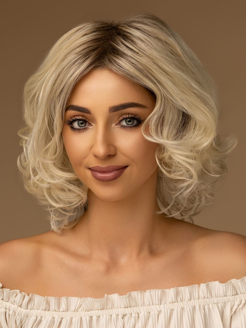 Peruka damska krótka falowany bob jasny blond z ciemnym odrostem – GIANNA