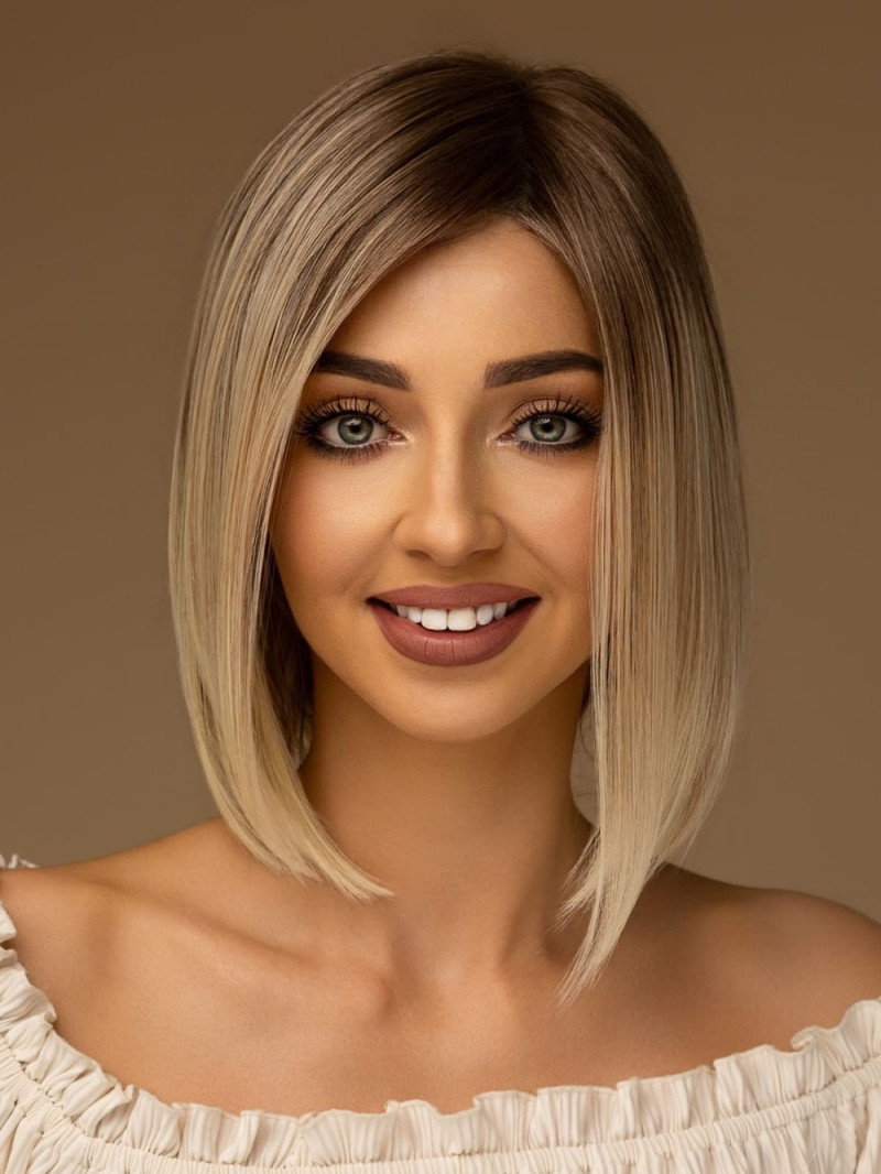 Peruka damska średnia prosty, gładki bob piaskowy blond z odrostem – GIOVANNA