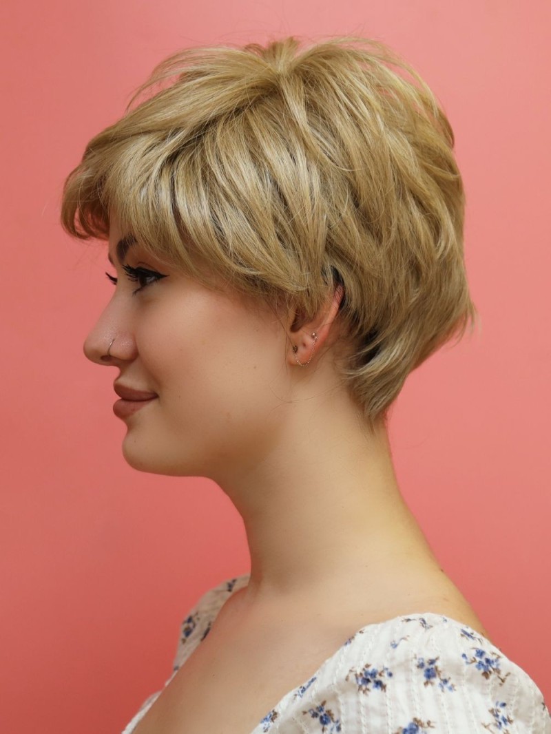 krótka peruka blond-syntetyczna-sklep internetowy