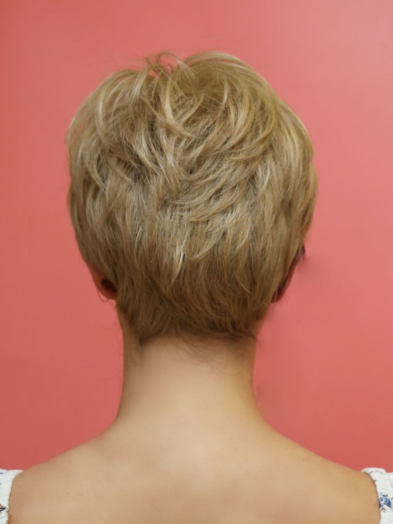 krótka peruka blond-syntetyczna-sklep internetowy