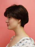 krótka peruka syntetyczna- kolor  ginger brown- strona internetowa