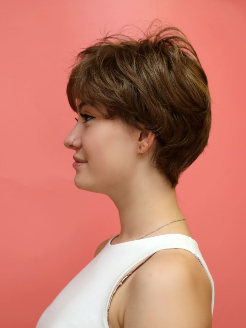 Peruka syntetyczna - z grzywką - Sklep Internetowy